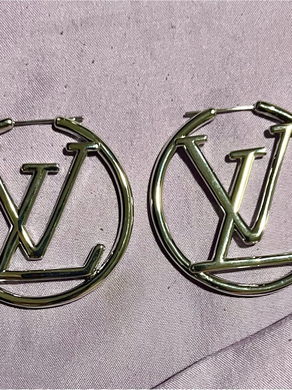 18k White Gold Plated LV Monogram Hoop Earrings - Picture 4 of 5